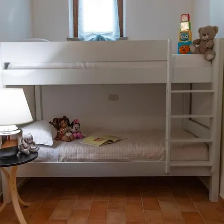 Anemoni Nel Borgo Di By Yohome *